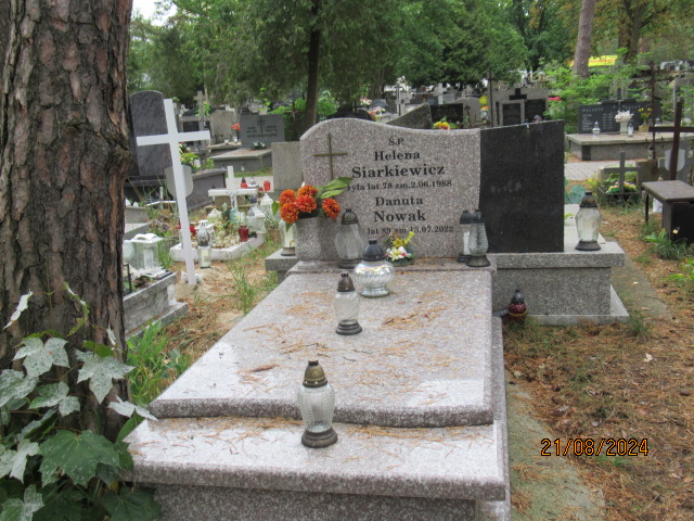 Grób Danuta Nowak