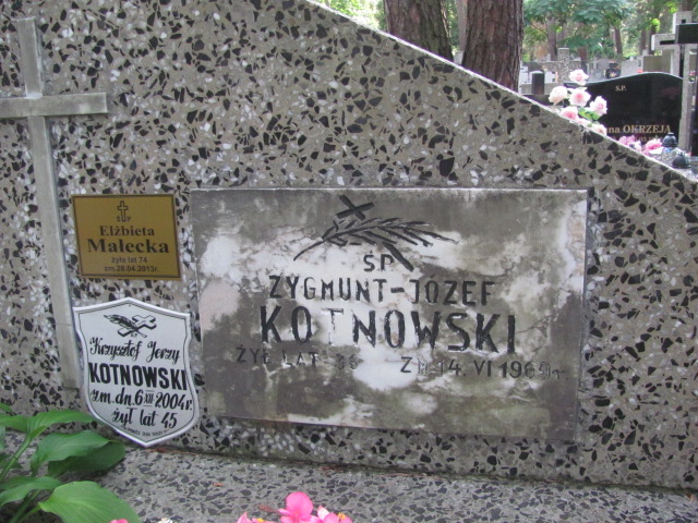 Dariusz Kotnowski 1956 Otwock - Grobonet - Wyszukiwarka osób pochowanych
