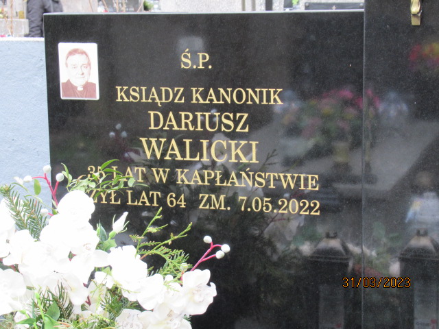 Dariusz Walicki ks. 1957 Otwock - Grobonet - Wyszukiwarka osób pochowanych