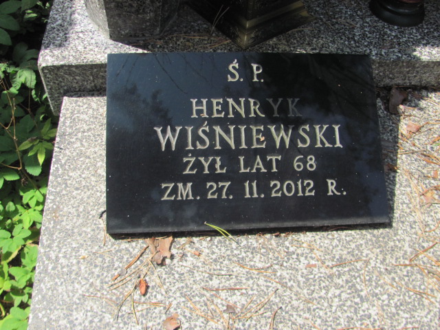 Henryk Zbigniew Wiśniewski 1944 Otwock - Grobonet - Wyszukiwarka osób pochowanych