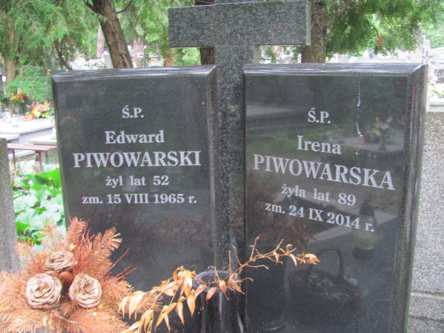 Irena Piwowarska 1925 Otwock - Grobonet - Wyszukiwarka osób pochowanych