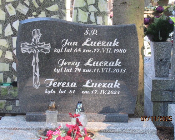 Teresa Łuczak 1941 Otwock - Grobonet - Wyszukiwarka osób pochowanych