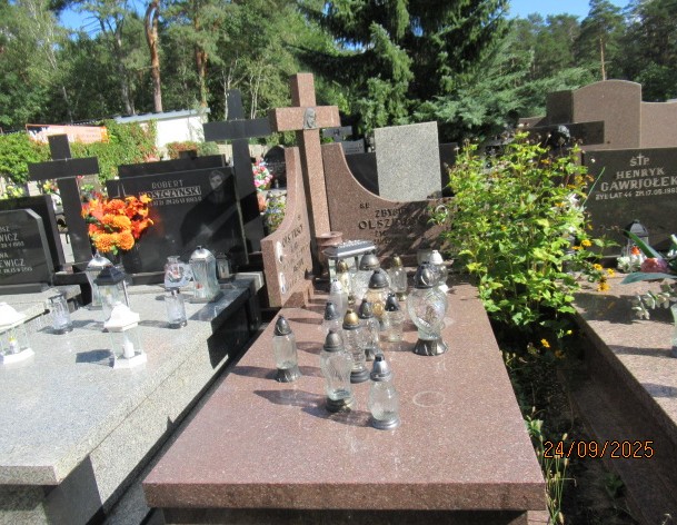Grób Zbigniew Olszewski