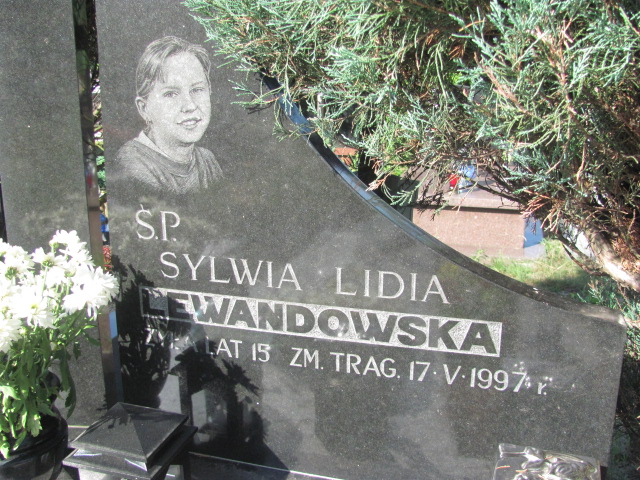 Sylwia Lidia Lewandowska Otwock - Grobonet - Wyszukiwarka osób pochowanych