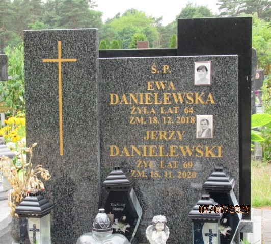 Jerzy Danielewski 1951 Otwock - Grobonet - Wyszukiwarka osób pochowanych